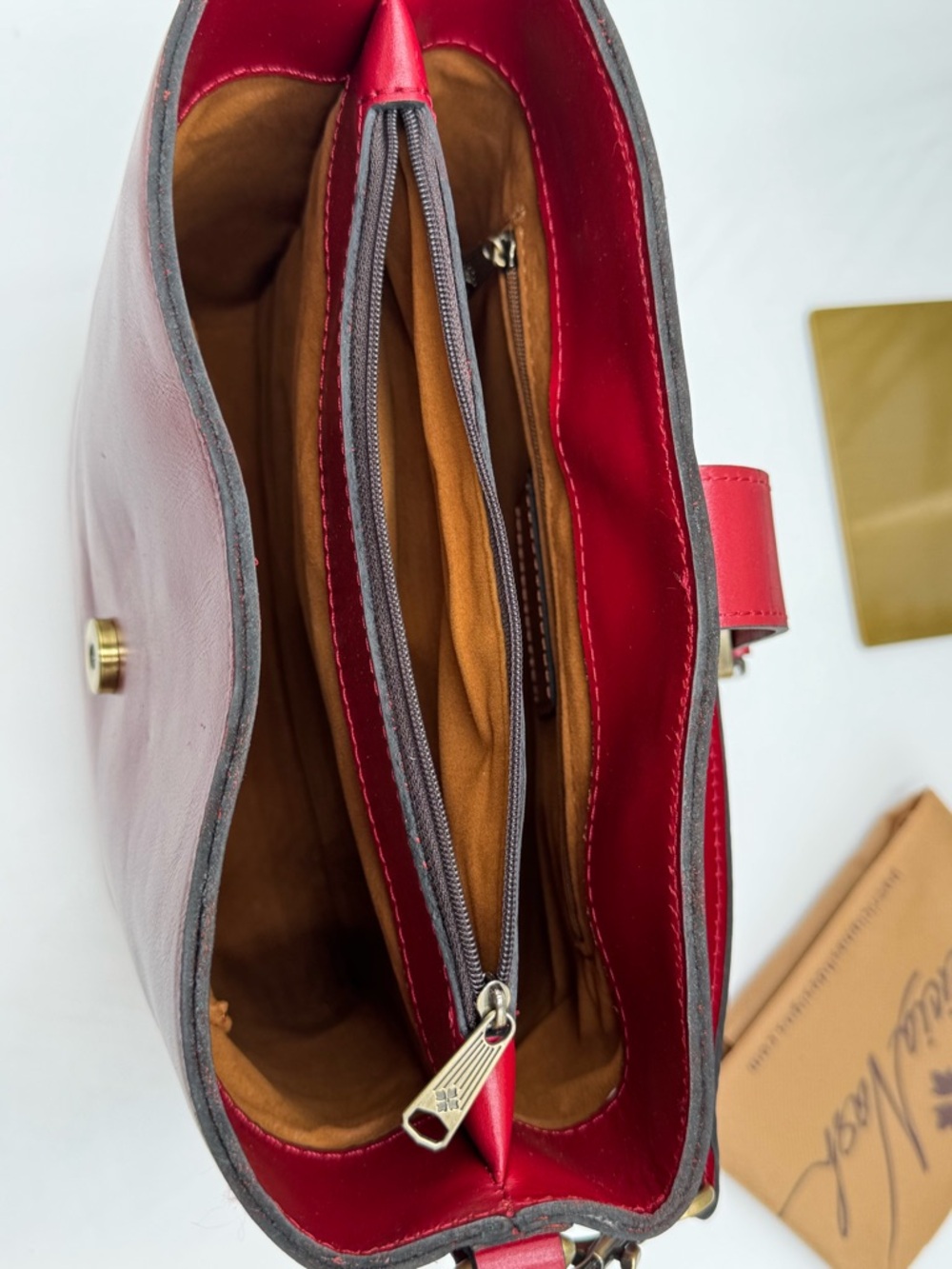 Patricia Nash Irving Bucket Bag in Berry Red Leather – Crossbody & Satchel - Picture 4 of 6